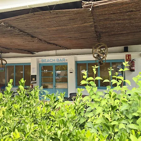 Bungalow In Canet De Mar Near Scenic Beach *